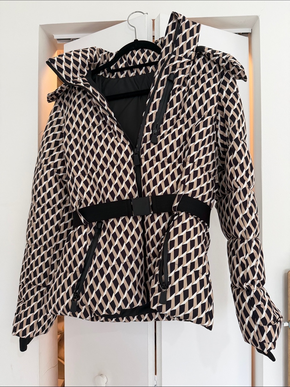 Patterned SNOW WINTER Jacket with Waist Belt in Black, Tan & Cream